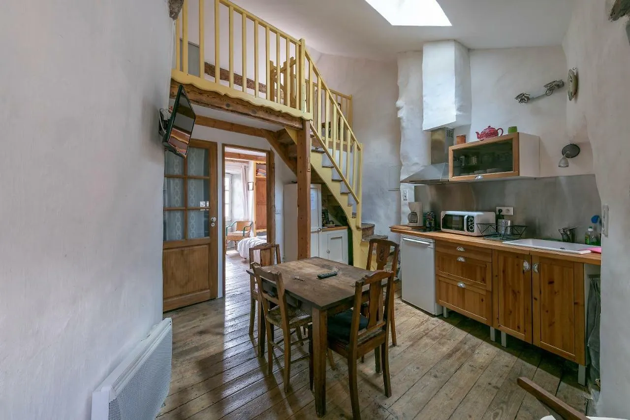 La Maison D'Angele Sainte-Eulalie-de-Cernon Holiday home